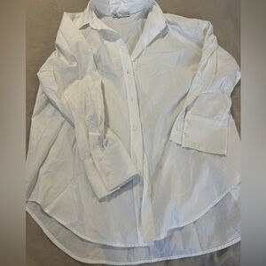 Zara Crisp White Dress Shirt , oversize , this is an XS